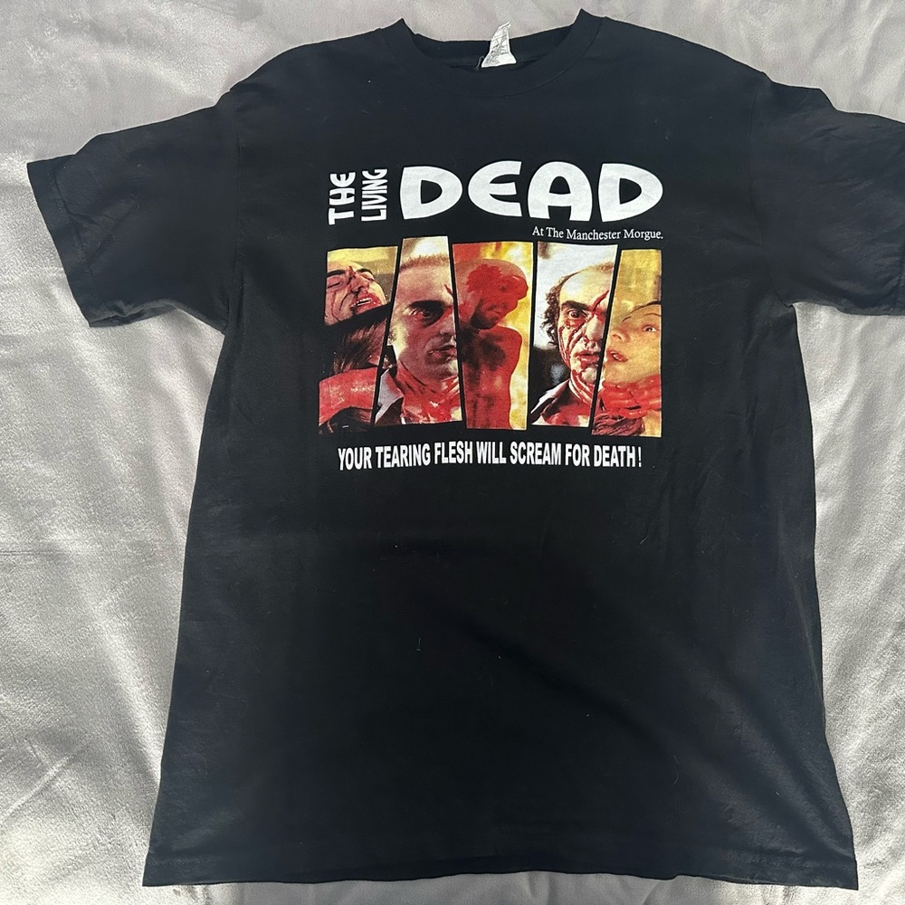 The living dead black  Graphic T-Shirt size M